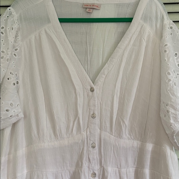 Knox Rose White plus size dress size 2X eyelet sleeve and bottom hem - Picture 6 of 7